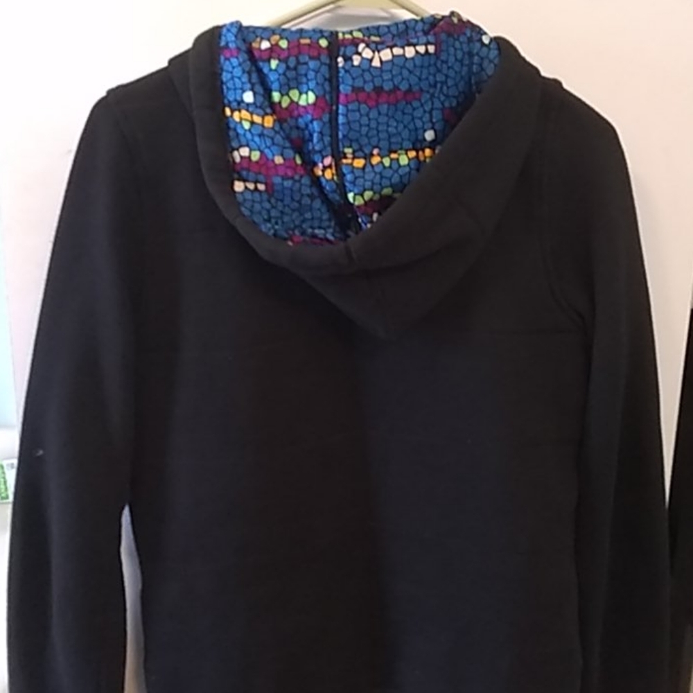 Zipper up - Picture 2 of 3
